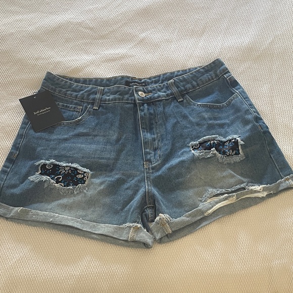 Trendy Blue Distressed Jean Shorts - Picture 1 of 4